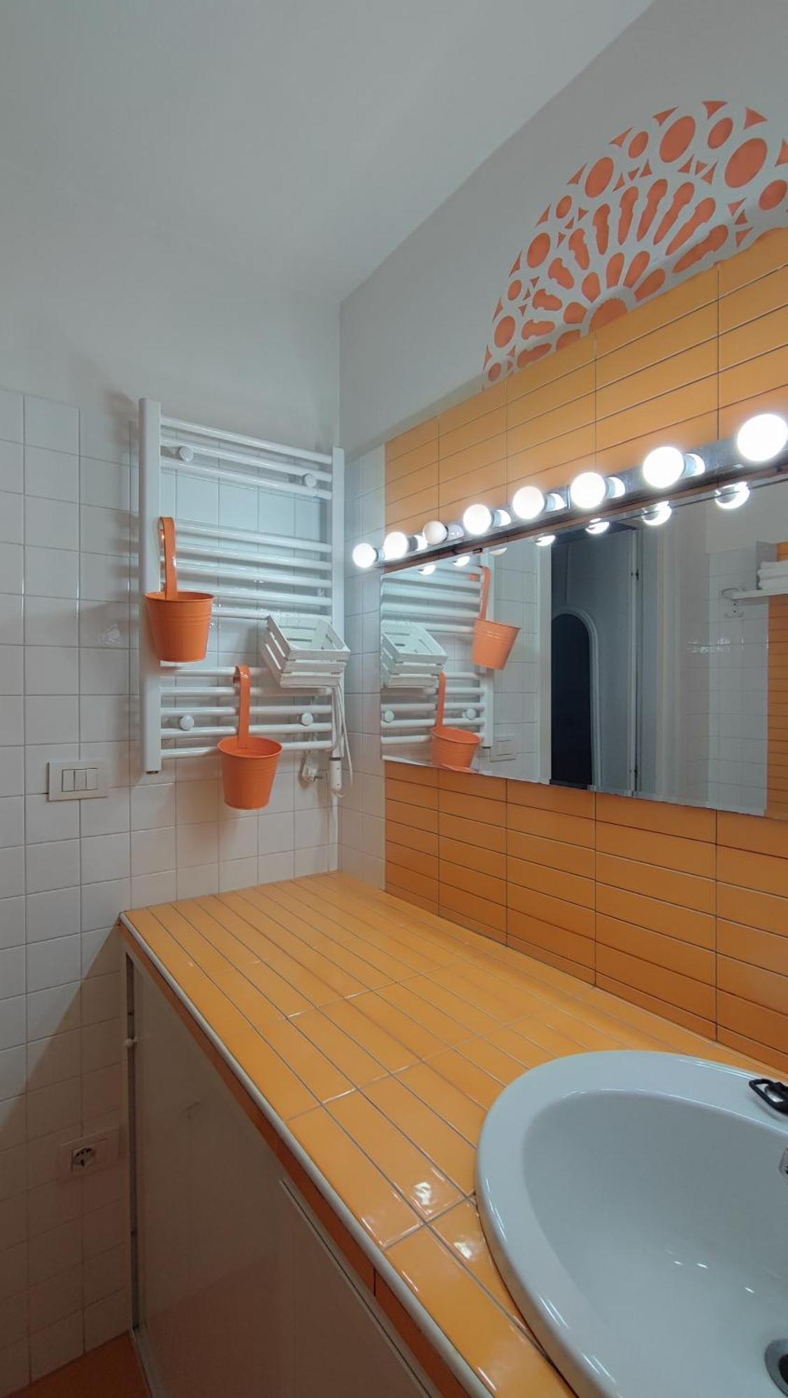 Mandala Apartment Bari Luaran gambar